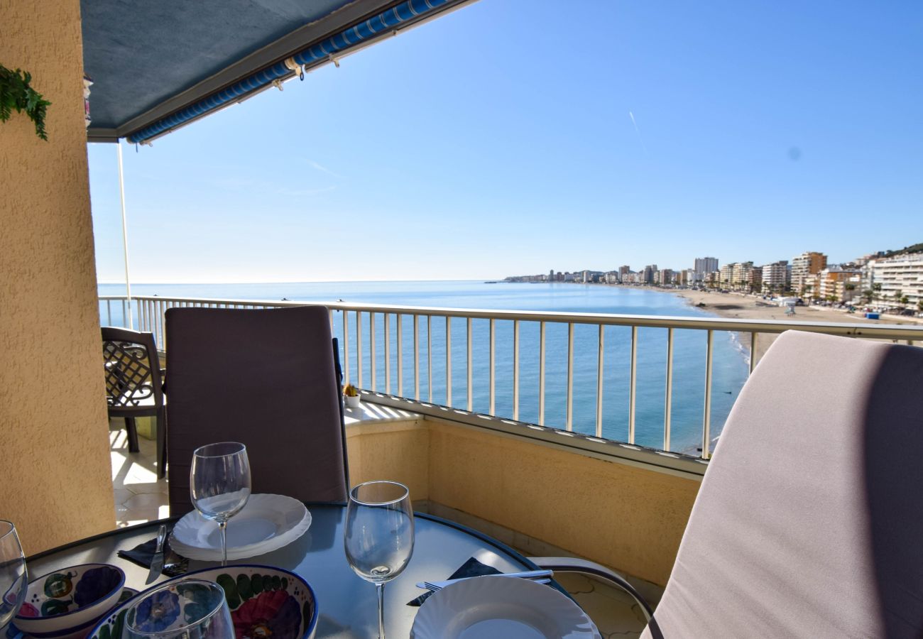 Apartamento en Fuengirola - Ref: 270 Apartamento en primera línea de playa en Torreblanca con impresionantes vistas al mar