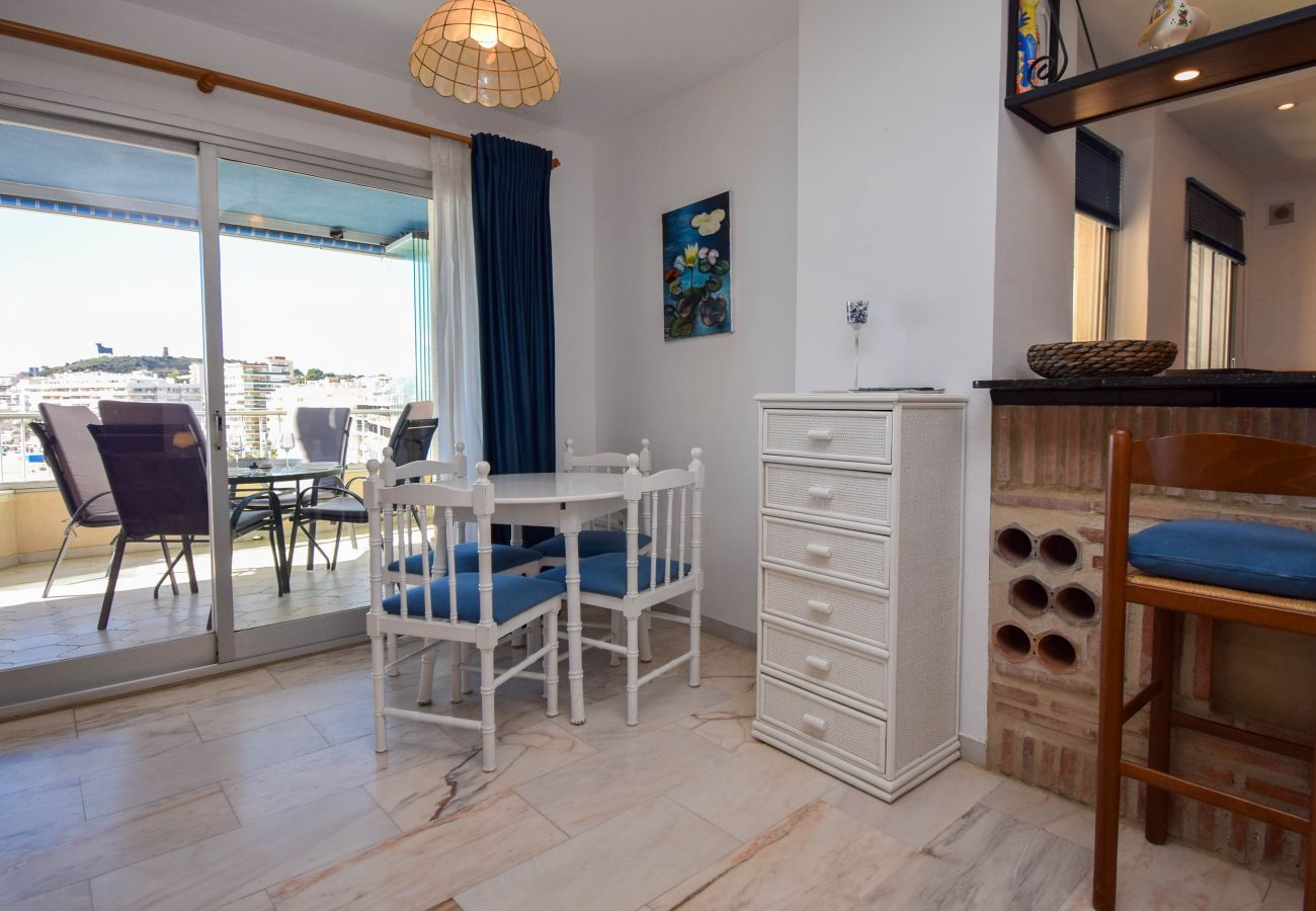 Apartamento en Fuengirola - Ref: 270 Apartamento en primera línea de playa en Torreblanca con impresionantes vistas al mar