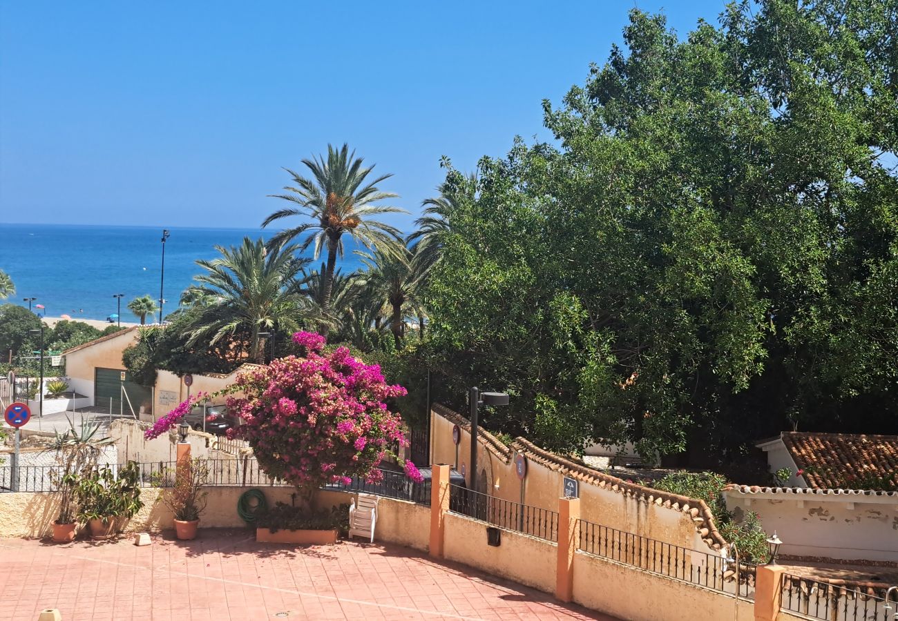 Apartamento en Fuengirola - Ref: 250 Moderno apartamento de 1 dormitorio con vistas  al mar