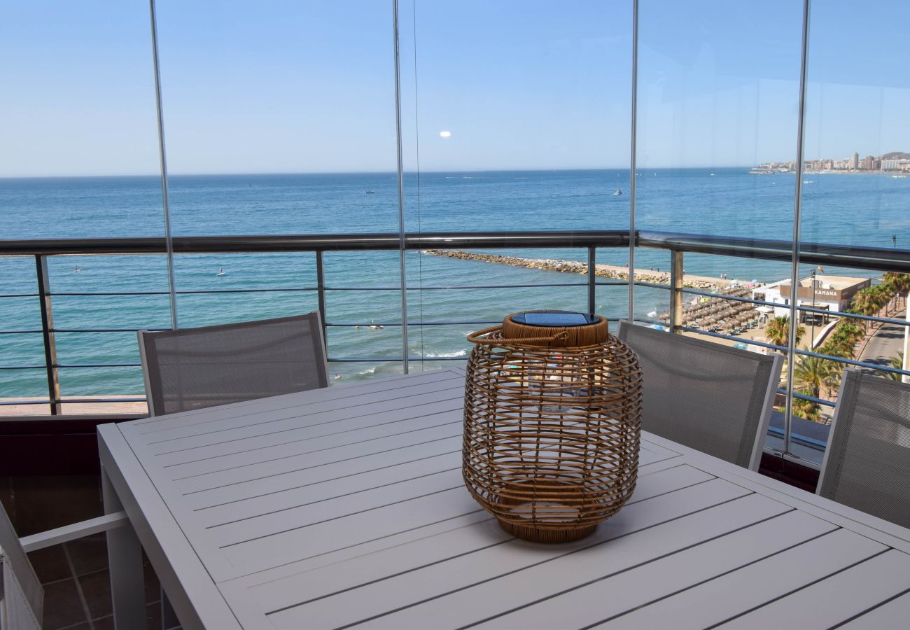 Apartamento en Fuengirola - Ref: 243  Amazing sea views - with Pool and Parking on the Beach 