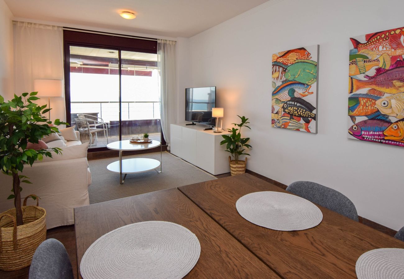 Apartamento en Fuengirola - Ref: 243  Amazing sea views - with Pool and Parking on the Beach 