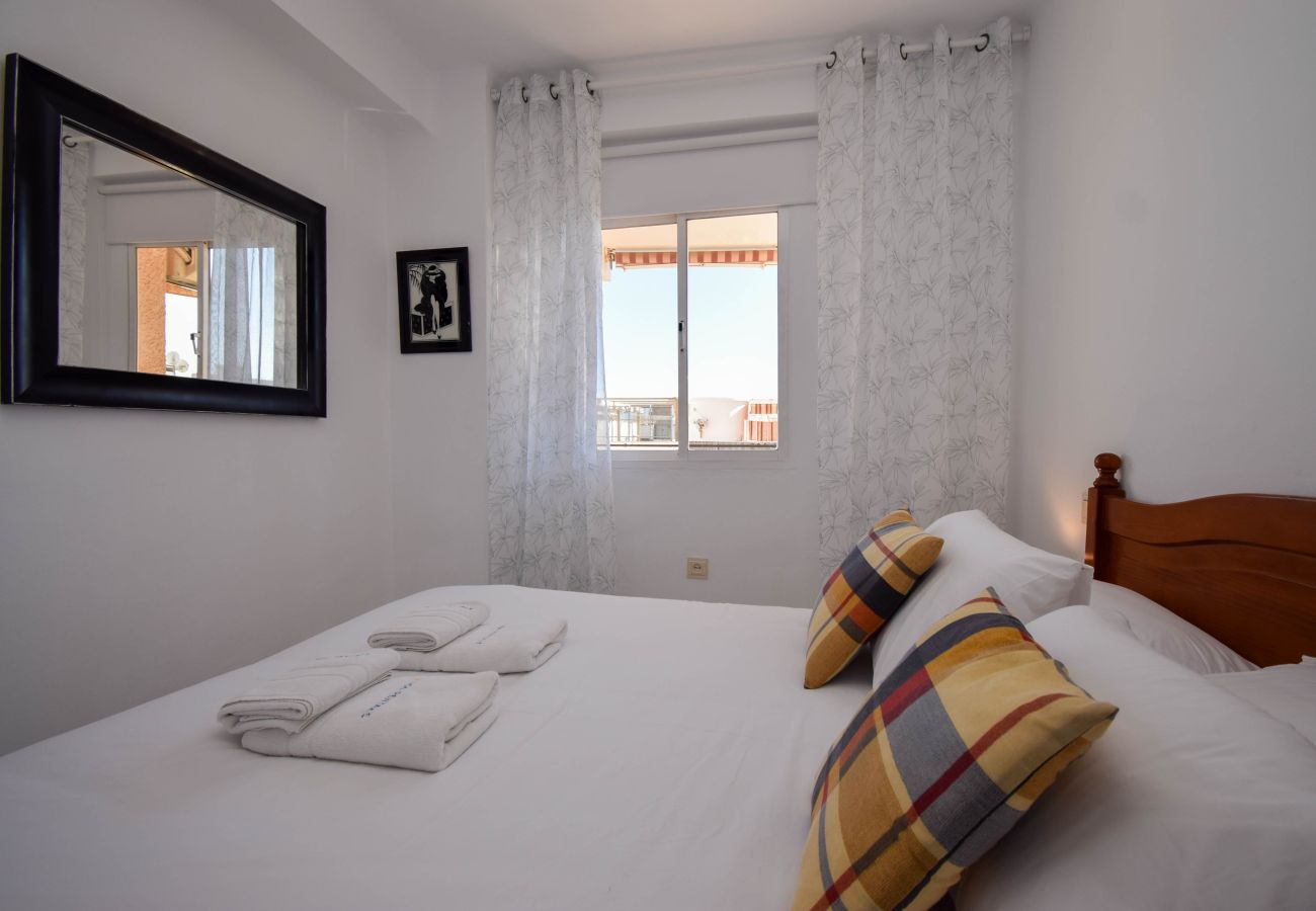 Apartamento en Fuengirola - Ref: 279 Apartamento en Los Boliches con amplio balcón y cerca de todos los servicios