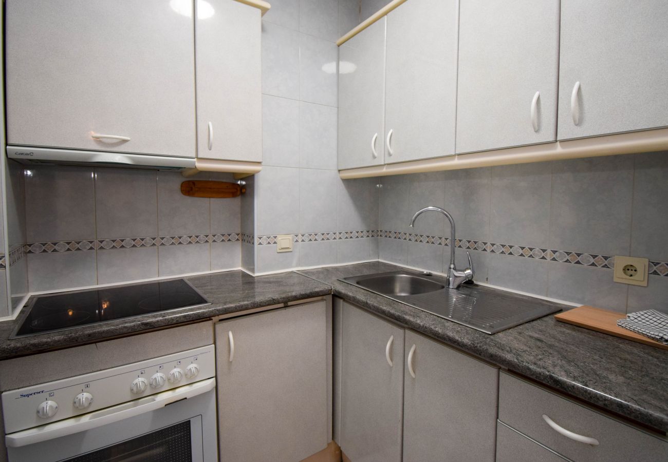 Apartamento en Fuengirola - Ref: 279 Apartamento en Los Boliches con amplio balcón y cerca de todos los servicios