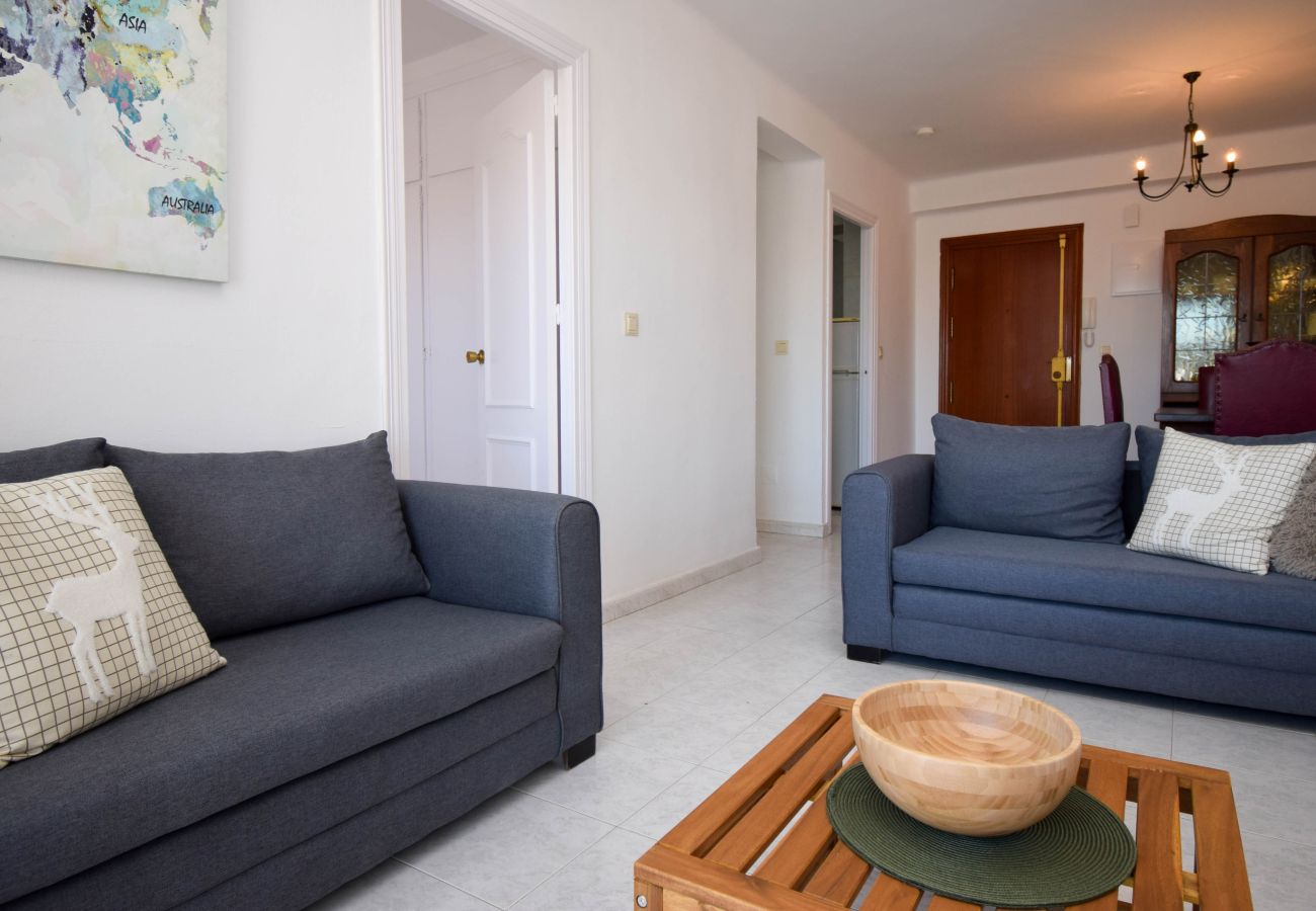 Apartamento en Fuengirola - Ref: 279 Apartamento en Los Boliches con amplio balcón y cerca de todos los servicios