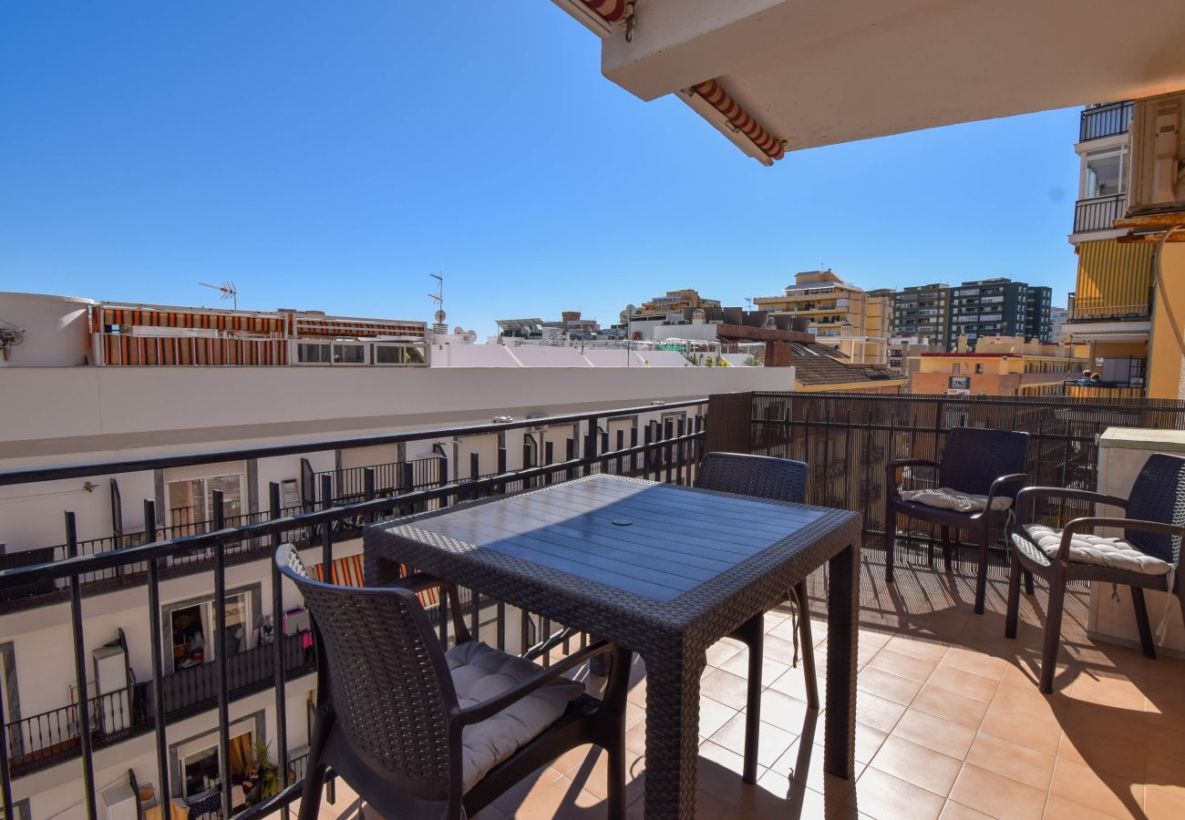 Apartamento en Fuengirola - Ref: 279 Apartamento en Los Boliches con amplio balcón y cerca de todos los servicios