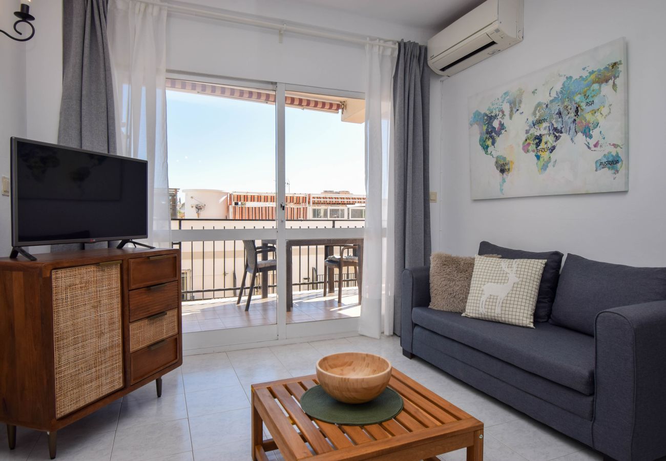 Apartamento en Fuengirola - Ref: 279 Apartamento en Los Boliches con amplio balcón y cerca de todos los servicios