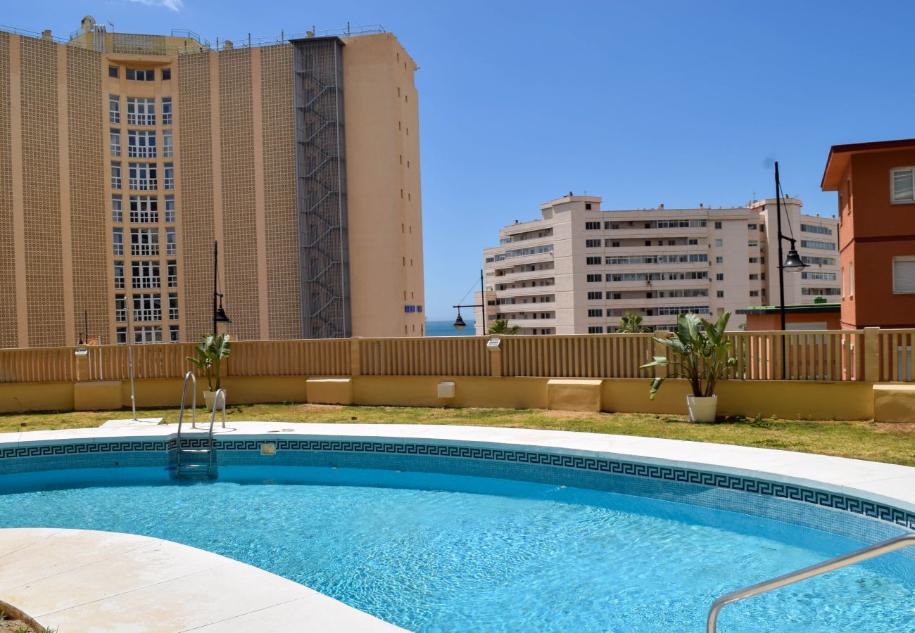 Apartment in Fuengirola - Ref: 295 Apartment with pool 2 min from beach