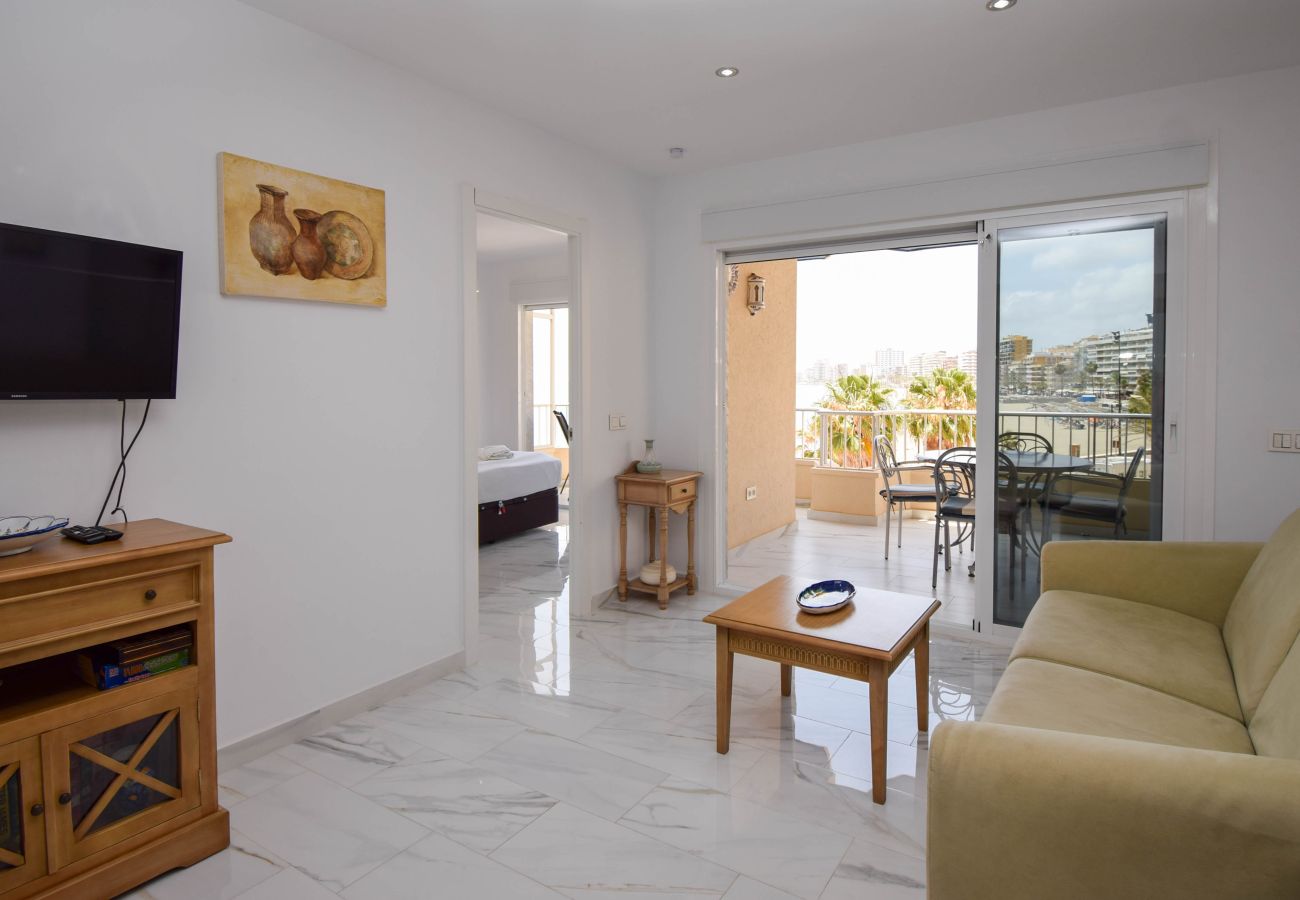 Apartment in Fuengirola - Ref: 289 Beautiful modern seafront apartment in Torreblanca with great views