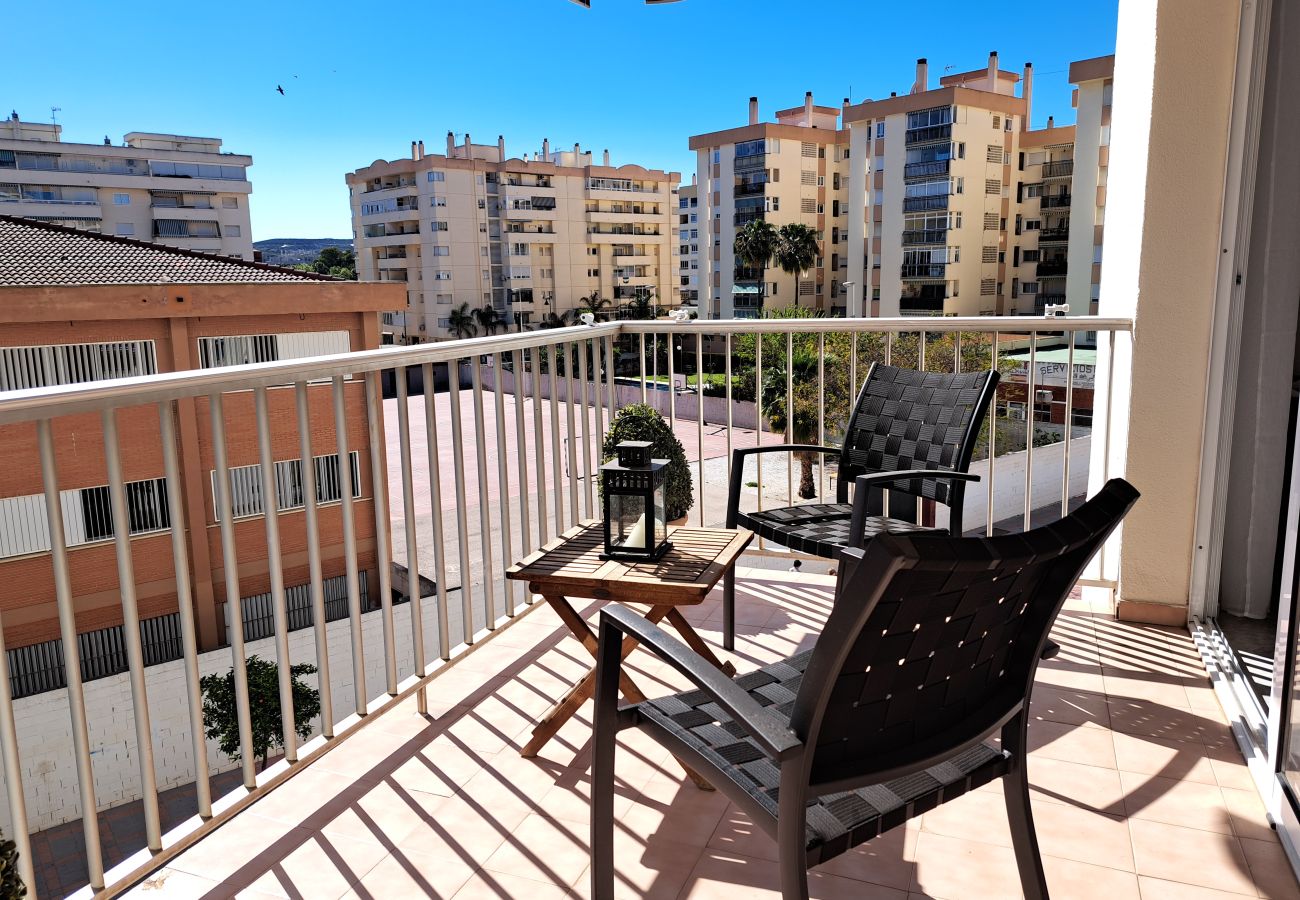 Apartment in Fuengirola - Ref: 324 Centric 3 bedroom apartment with swimming pool and close to everything