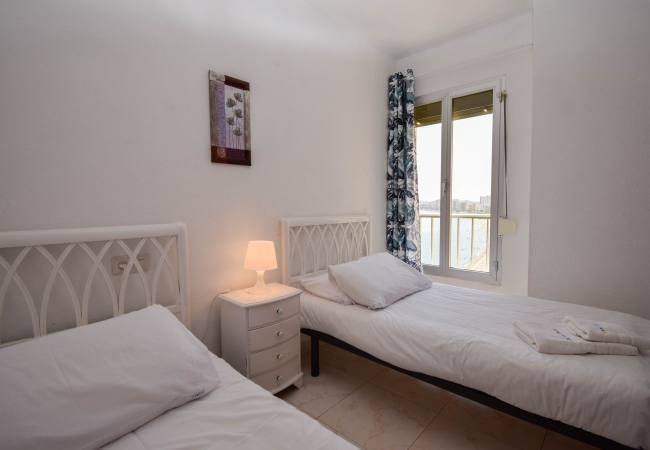 Lägenhet i Fuengirola - Ref: 257 Strandnära lägenhet med fantastisk utsikt över Medelhavet