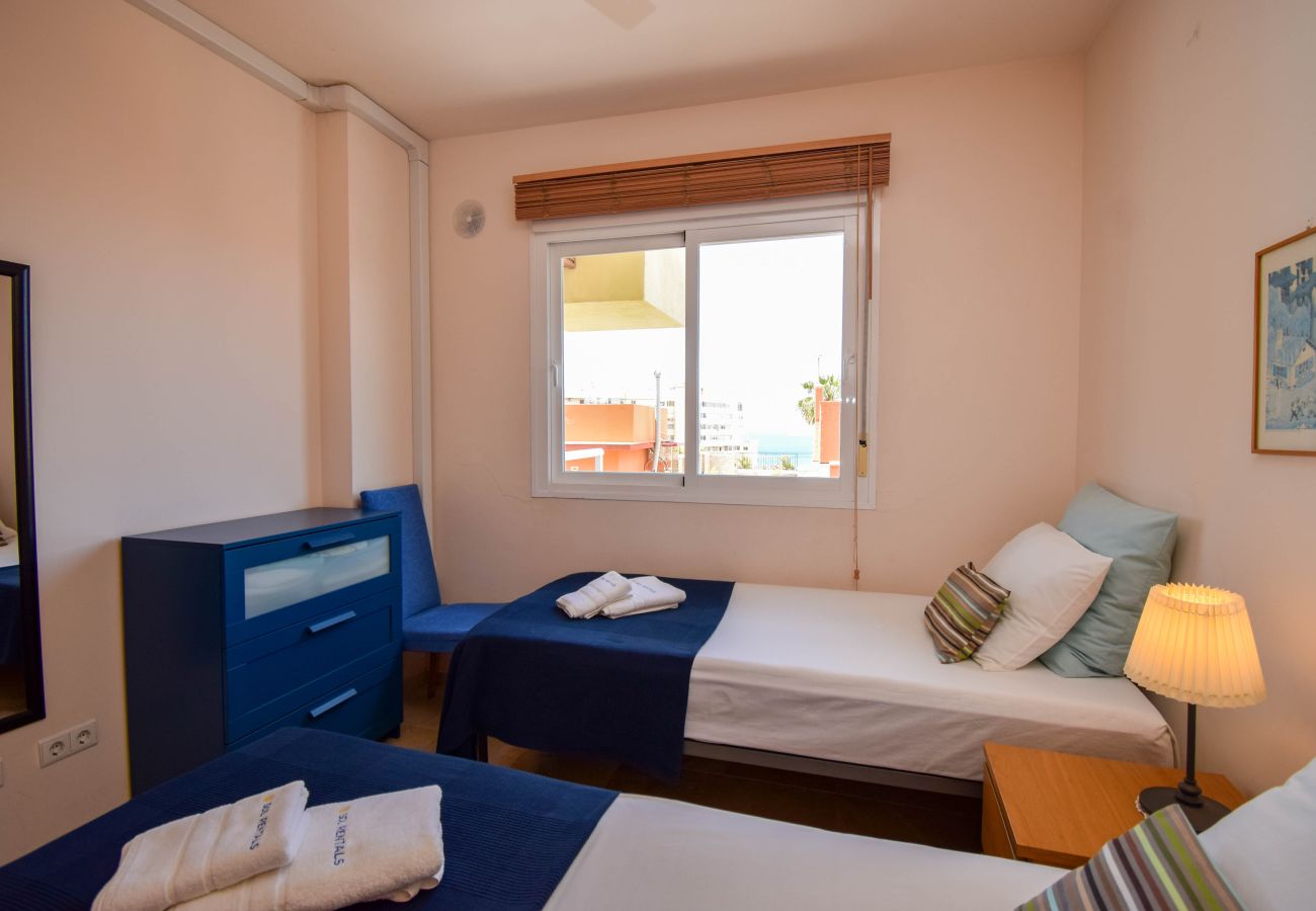 Lägenhet i Fuengirola - Ref: 295 Lägenhet med pool 2 min från stranden